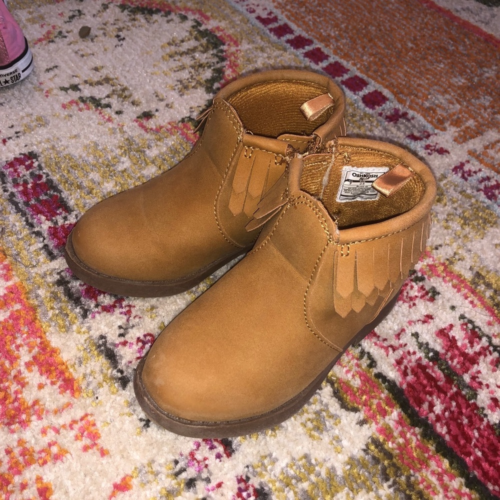 Carter’s fringe booties